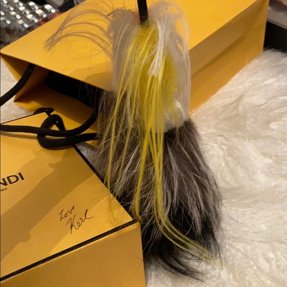 Limited edition FENDI keychain - Picture 3 of 3